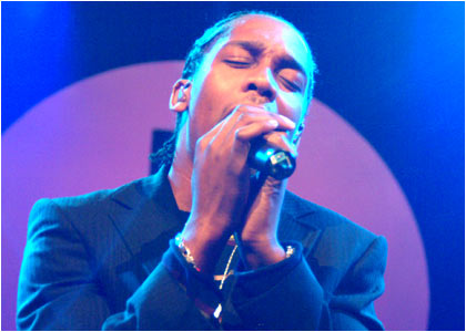 Lemar on stage at the R1 / TOTP Christmas Party