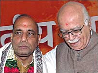 राजनाथ सिंह और लालकृष्ण आडवाणी