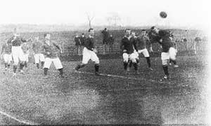 An image from the 1902 film of Manchester United