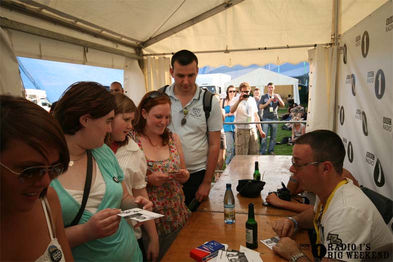 Signing sessions with Judge Jules