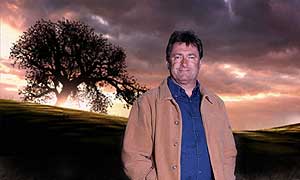 Alan Titchmarsh presents British Isles: A Natural History