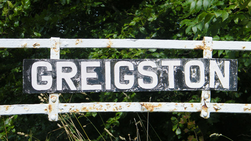 The entrance to Greigston House.