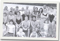 Ymdrochi yn y môr