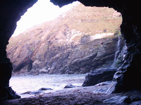 Merlins Cave, Boscastle 