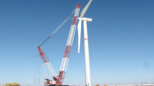 三一重工組裝風電機組