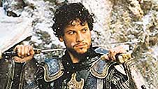 Ioan Gruffudd - methu bod yno ond yn anfon neges fideo