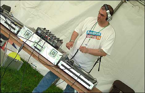 bradford mela 2005