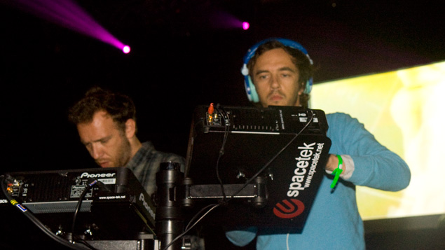 Noisia play the Ape tent
