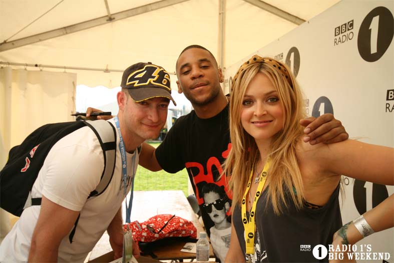 Signing sessions with Fearne and Reggie