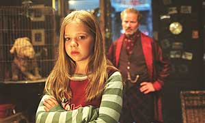 Vivien Endicott-Douglas as Marnie