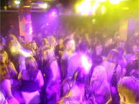 Dancing at Puls8