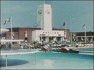 Open air swimming pool