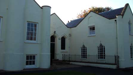 Trefeca, cartref Howell Harris y diwygiwr Trefeca, cartref Howell Harris y diwygiwr