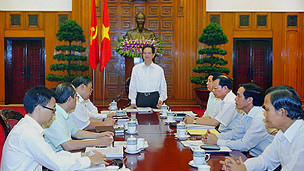 Thủ tướng Dũng chủ trì phiên phê và tự phê của chính phủ