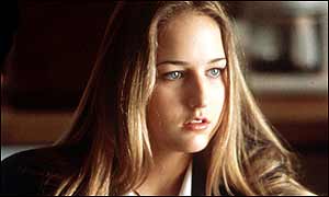 Leelee Sobieski in "The Glass House"