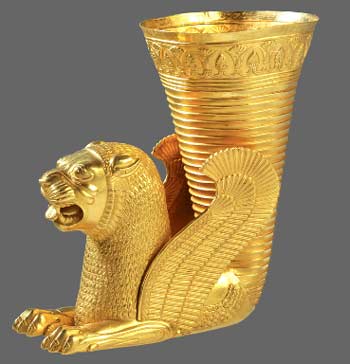 Gold rhyton cup