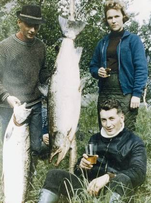 The main actors in the dramatic capture of Clare de Burgh’s 53lb fish from the Alten