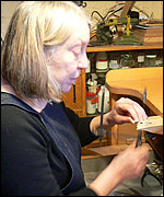 Cutting out silver