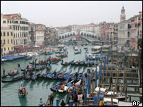 Gôndolas em Veneza