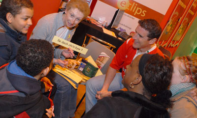 Iolo helps the learners