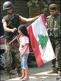 سربازان و دختر لبنانی