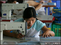 Trabalhadora em fábrica na China