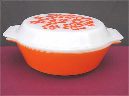 Pyrex bowl with top