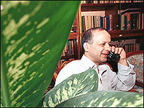 اکبر گنجی