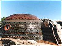 نادر خليلی