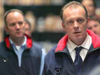 Hugo Speer as Charlie King