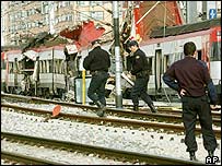 Trens atingidos pelos atentados em Madri