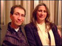 O brasileiro Mohamad Kassen Omais e sua esposa, Gisele do Couto Oliveira. Foto: Tariq Saleh.