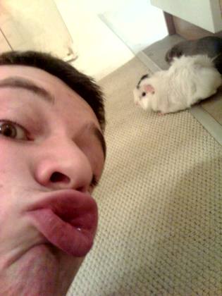 Kiss the little creatures