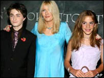 JK Rowling và diễn viên phim Harry Potter