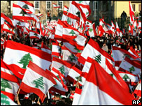 Manifestantes anti-Síria em Beirute