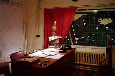 window into the plotting room