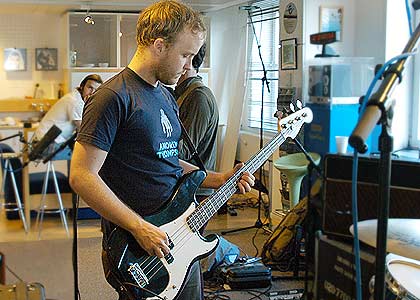 Hub Session: Clap Your Hands Say Yeah