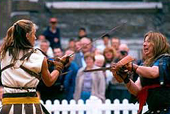 Image: Gladiatrices - Susanna Shadrake is on the right