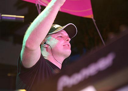 Six Weeks Of Summer - Dance Anthems