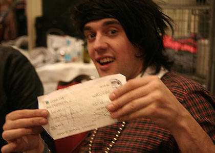 Simon shows us the £20k cheque itself