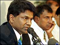 Former cricket chief Thilanaga Sumathipala with Aravinda de Silva