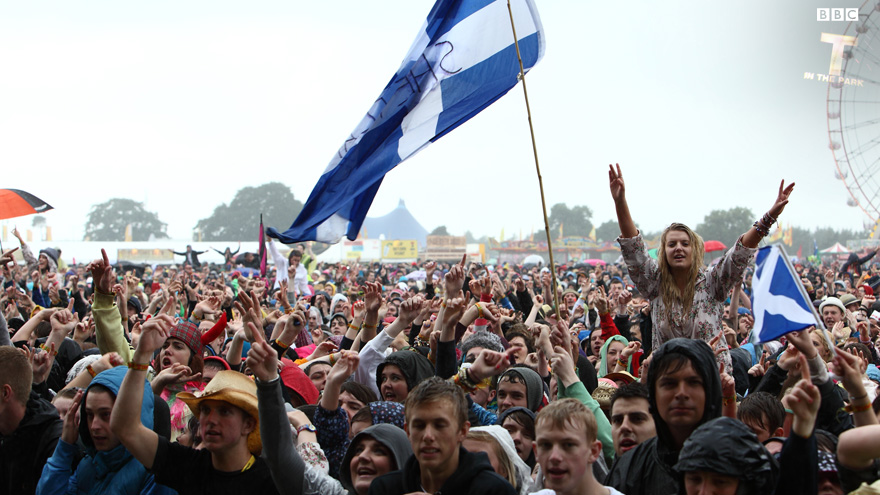 Saturday crowd