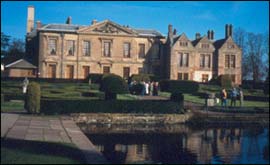 Coombe Country Park 