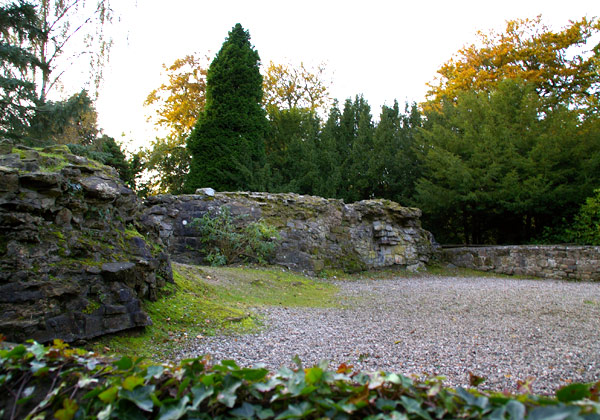 These ruins are reputed to have been the residence of Malcolm III and his wife Margaret