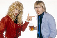 Steve Coogan a chymeriadau Paul a Pauline Calf