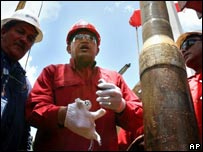 Ông Hugo Chavez