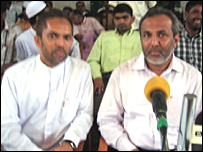 Hisbullah (L) with SLMC leader, Rauff Hakeem (Library photo)