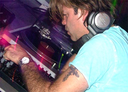 The Essential Mix live from Amnesia - 8th August 2004