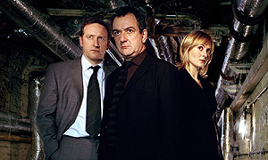 DI Warren (Neil Dudgeon), Red Metcalfe (Ken Stott) and DS Kate Beauchamp (Frances Grey) 