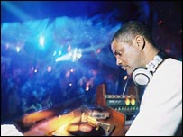 Kenny on the decks at Pascha